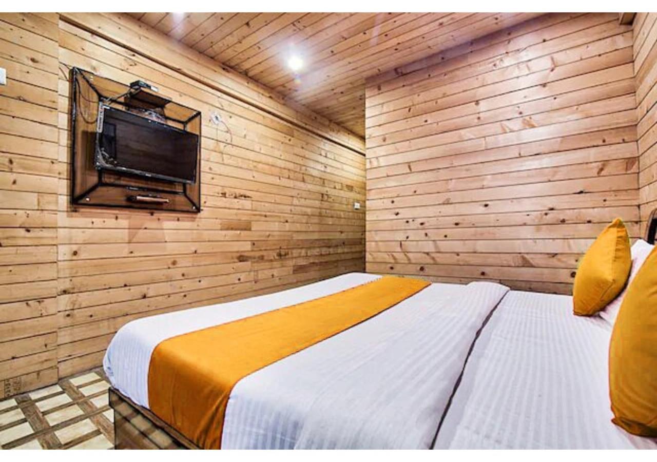 Hotel Country Resort Khajjiar Kültér fotó